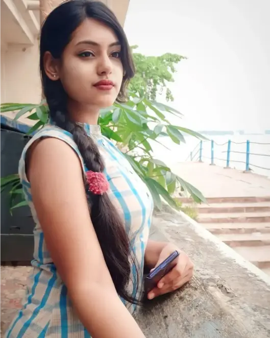 Cute Ladki Ki Photo