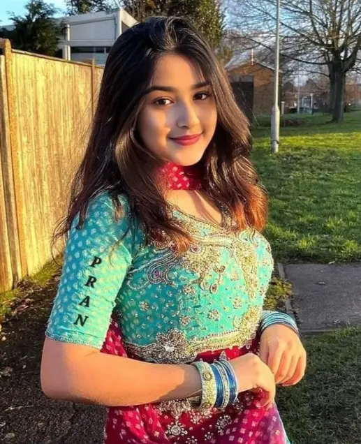 Acchi Acchi Ladkiyon Ki Photo