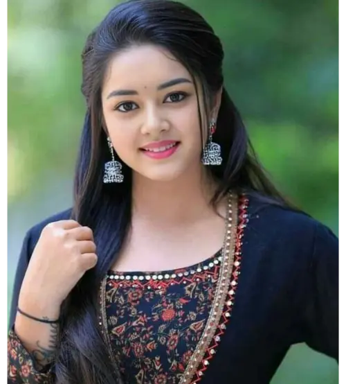 Hindi Ladki Ka Photo