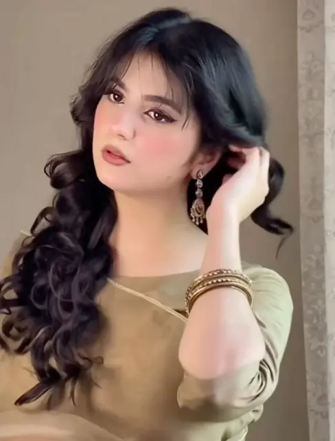 Delhi Ladki Ki Photo