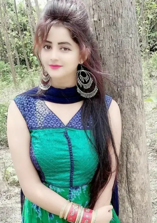 stylish ladki ki photo