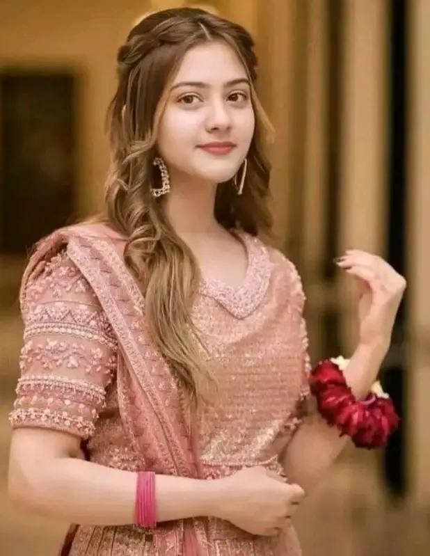 stylish ladki ki photo