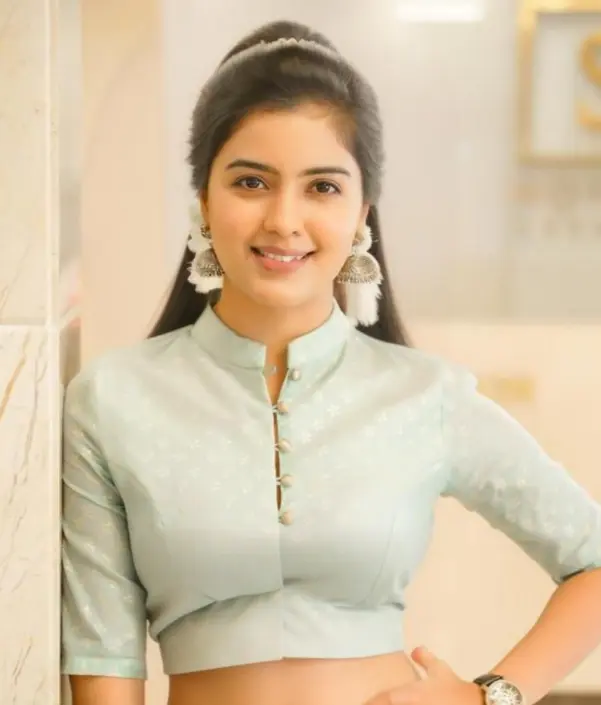 stylish ladki ki photo