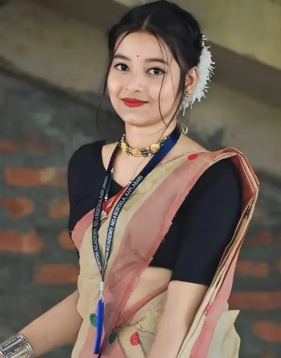 Gujarati Ladki Ka Photo