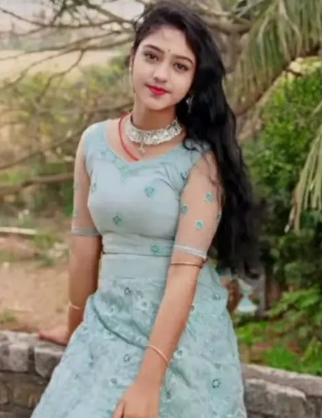 Garba look Gujarati Ladki Ka Photo