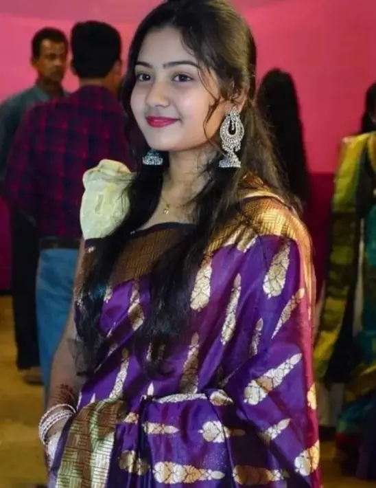 Modern Gujarati ladki ka photo
