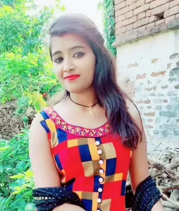 16 Saal Ki Ladki Ki Photo