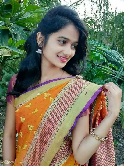 16 Saal Ki Ladki Ki Photo