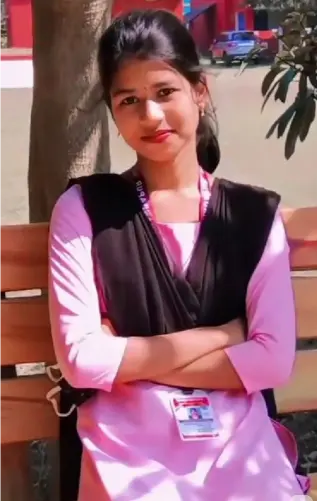16 Saal Ki Ladki Ki Photo