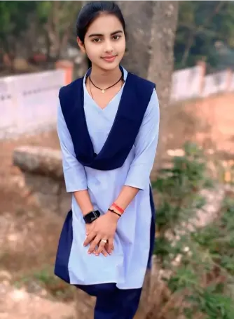 16 Saal Ki Ladki Ki Photo