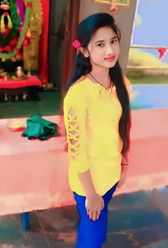 16 Saal Ki Ladki Ki Cute Photos