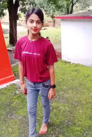 16 Saal Ki Ladki Ki Cute Photos