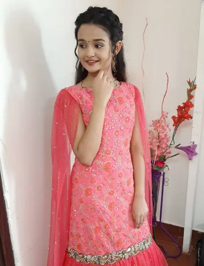 16 Saal Ki Ladki Ki Cute Photos