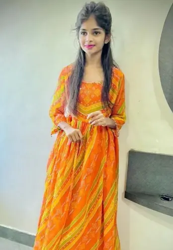 16 Saal Ki Ladki Ki Cute Photos