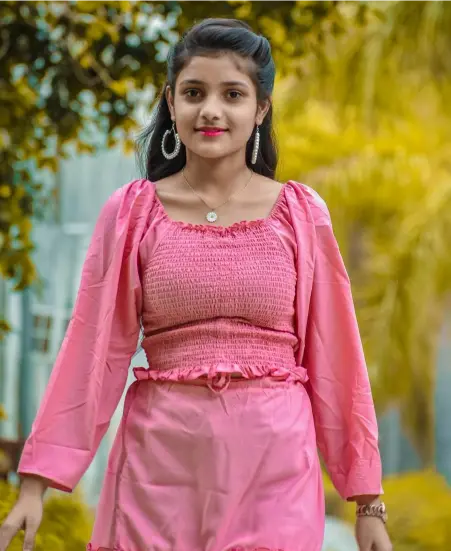 16 Saal Ki Ladki Ki Images/Wallpaers