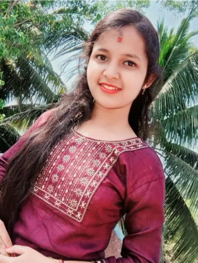 18 Saal Ki Ladki Ki Photo