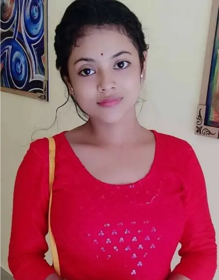 18 Saal Ki Ladki Ki Photo