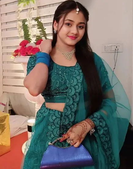 18 Saal Ki Ladki Ki Photo