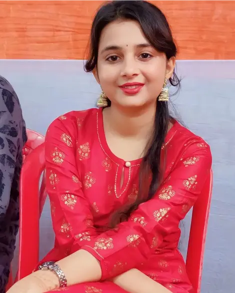 Trendy & Modern Bengali Ladki Ki Photo