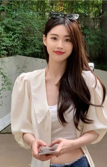 Traditional High Quality Chinese Ladki Ki Images