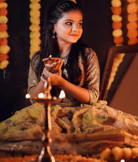 Cute beautiful Ladki ki Photo in Diwali