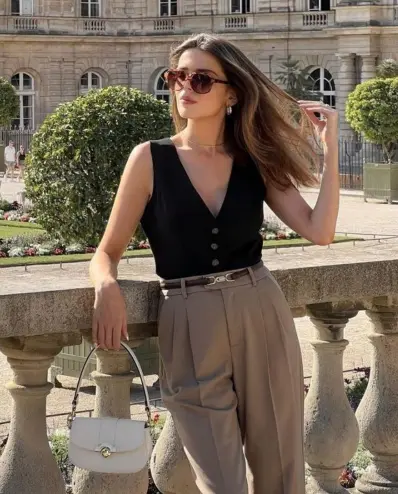 Dubai Ladki Ki Photo