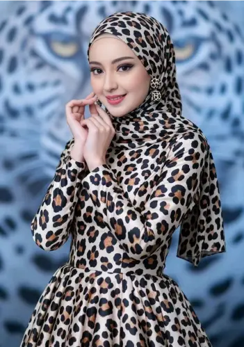 Dubai Ladki Ki Photo HD Images