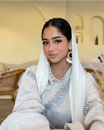 Dubai Stylish Ladki Ki Pic