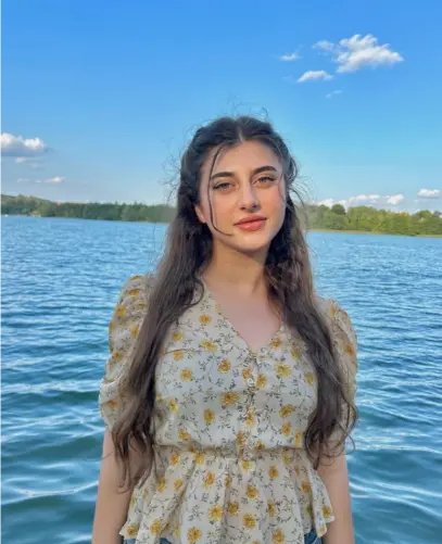 Dubai Stylish Ladki Ki Pic