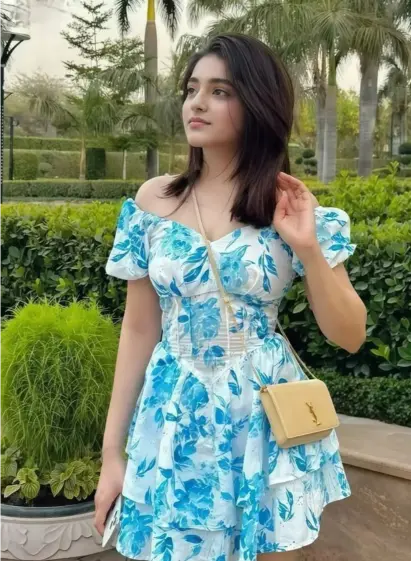 Dubai Cute Ladki Ki Photo