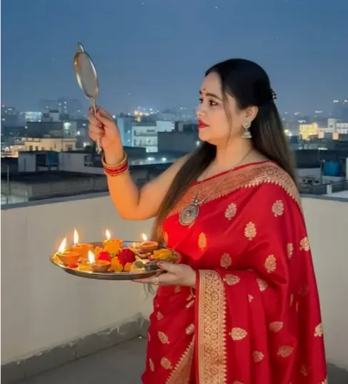 Karwa Chauth Ladki Ki Photo 2025 2026