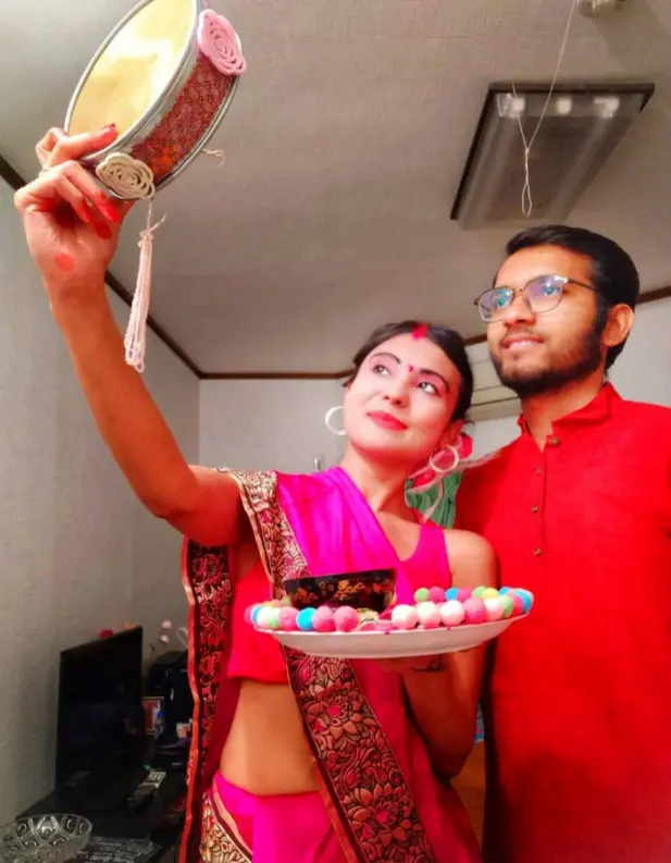 Beautiful Karwa Chauth Ladki Ki Photo