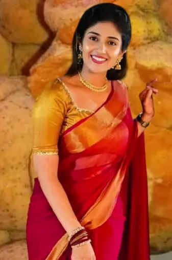 New look Ladki Sadi Mein With Download