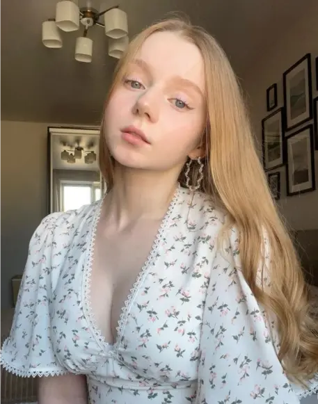 Russian Ladki Ki Photo