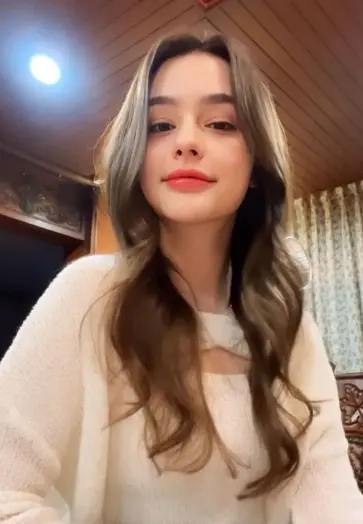 Russian Ladki Ki Photo