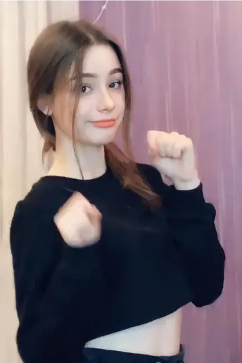 Russian Ladki Ki Photo