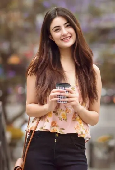 Russian Ladki Ki Photo