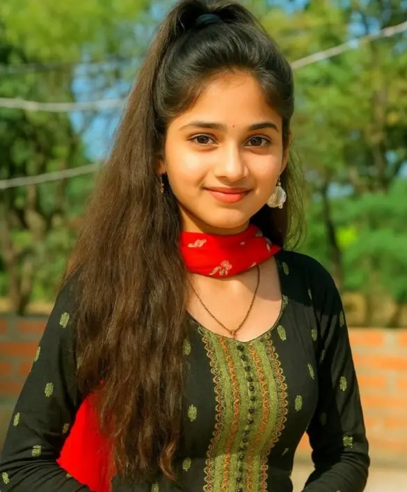 Smart Ladki Ka Photo DP Download