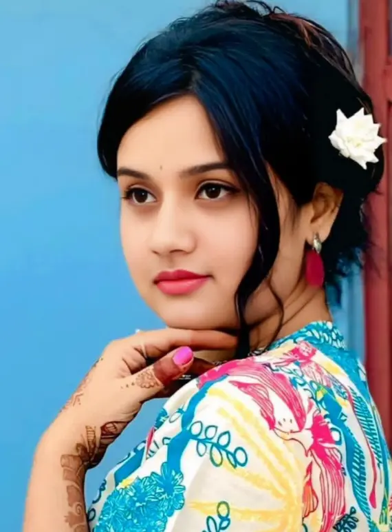 Cute Smart Ladki Ka Photo