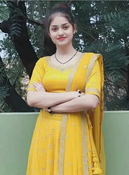 Simple Ladki Ka Photo