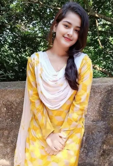 ladki ka picture simple