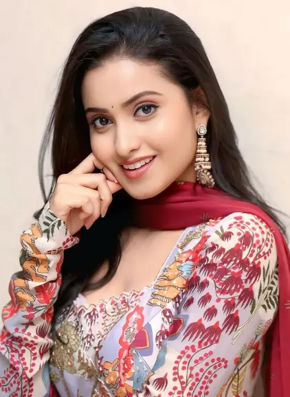 simple ladki ka fb dp