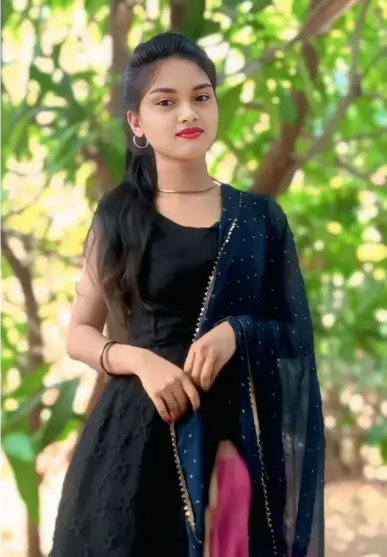Beautiful Ladki Ki Photo