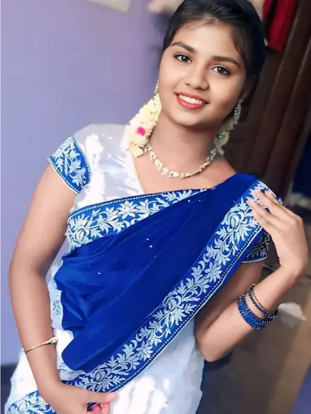 Cute Ladki Ki Photo
