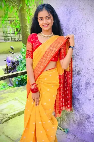 Cute Gaon ki ladki ka picture