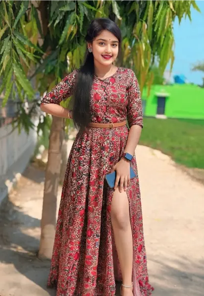 Simple Village ladki Pic