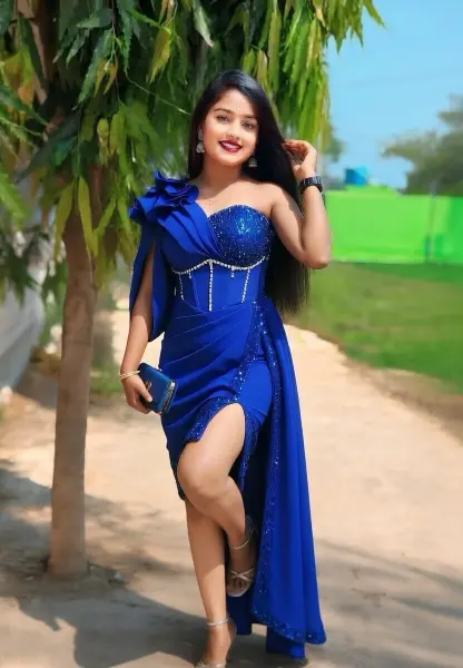 Stylish Village girl wallpaper