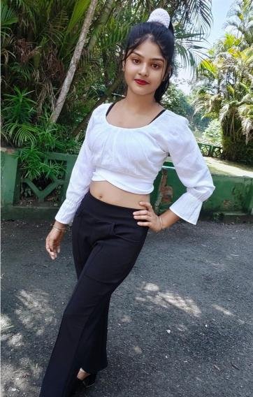 Beautiful Village girl dp Desi Style