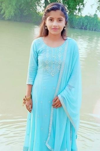 Village girl dp Desi Looks