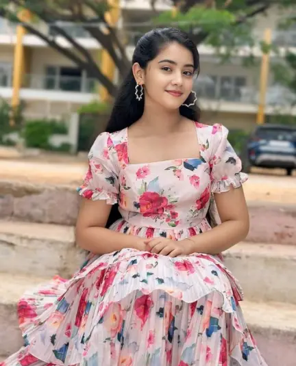ladki ka cute image